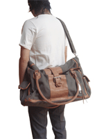 �t�@�N�g�^���{�X�g���o�b�N