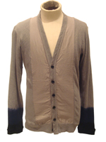 �t�@�N�g�^���{�X�g���o�b�N