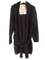 �t�@�N�g�^���{�X�g���o�b�N